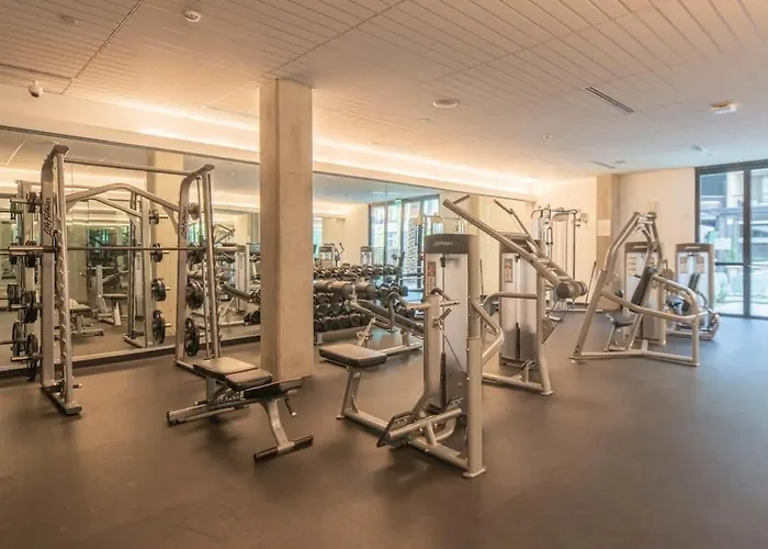 Bright And Sleek 1br Parking Workspace Apartment Tempe